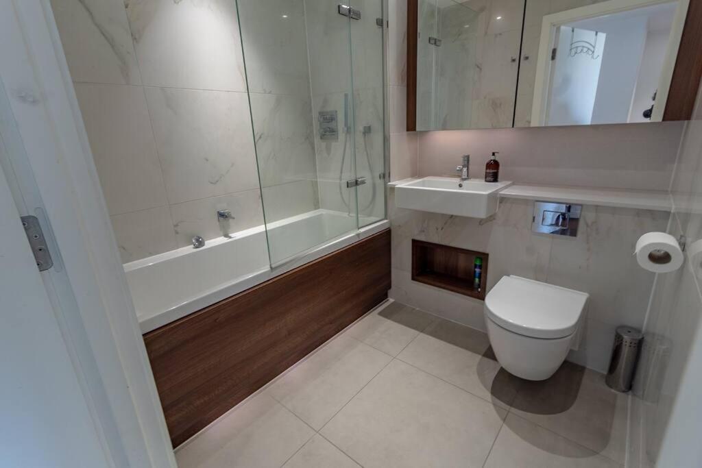 2 Bed 2 Bath - Amazing Views Of London And River Thames Ngoại thất bức ảnh